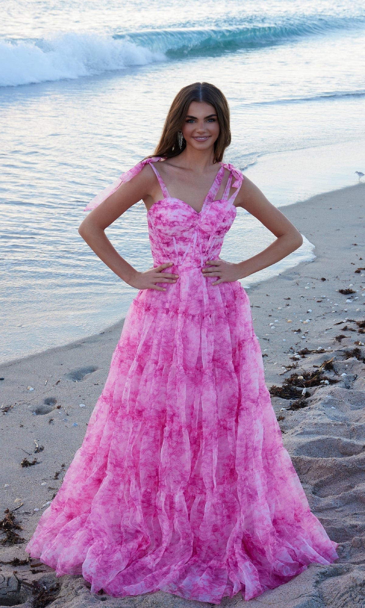 Vestido de fiesta largo con volantes y efecto tie-dye Nox Anabel T1501