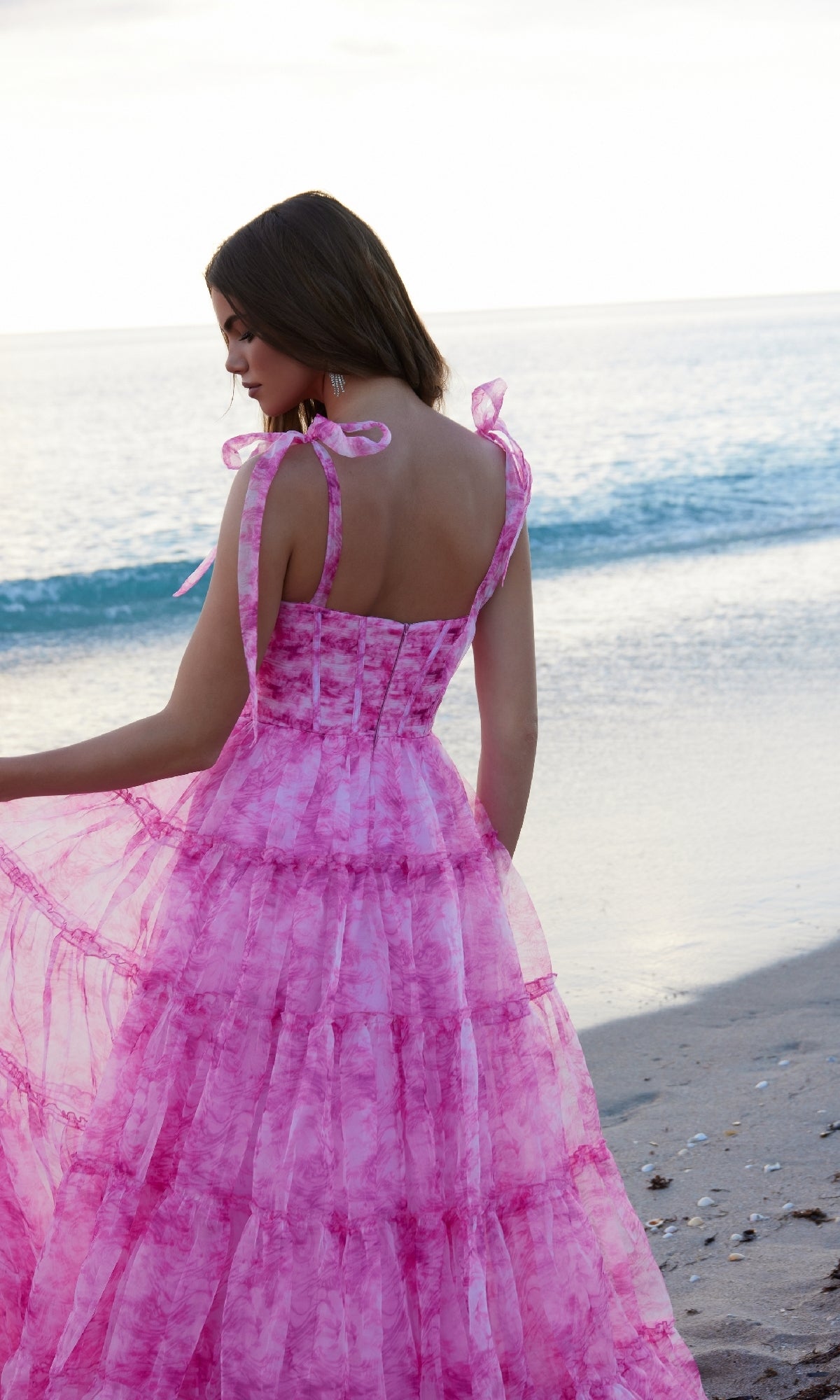 Vestido de fiesta largo con volantes y efecto tie-dye Nox Anabel T1501