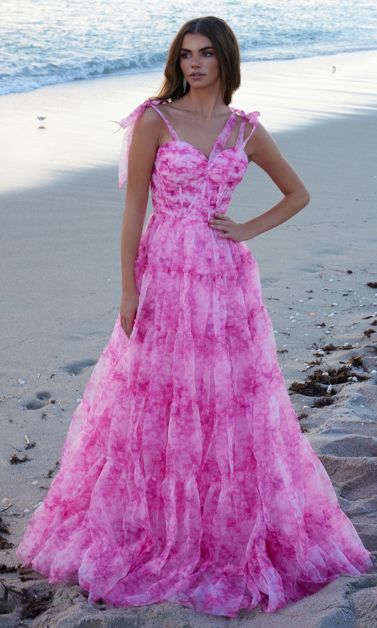 Vestido de fiesta largo con volantes y efecto tie-dye Nox Anabel T1501