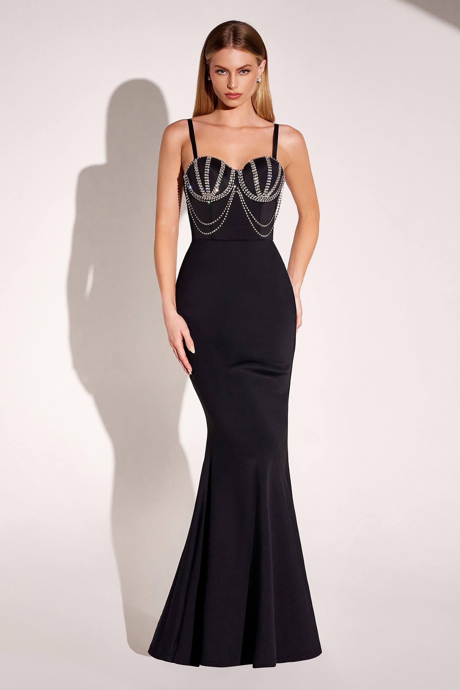 Ladivine Amoris T9003 Black Sweetheart Fitted Evening Gown