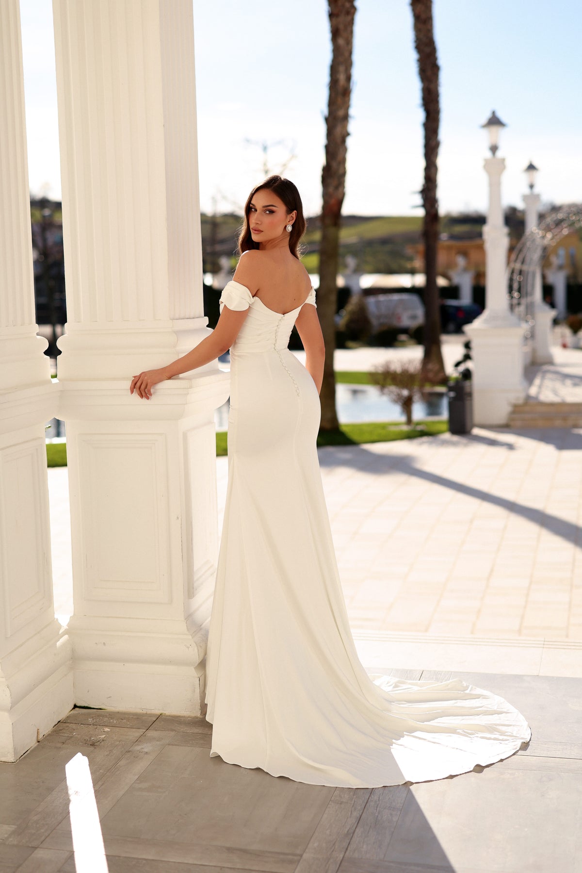 Off-Shoulder Sweetheart Mermaid Wedding Dress with Detachable Straps & Sweep Train by Tina Holly TW628