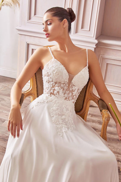 Elegant Off White Wedding Gown with Beaded Embellishments