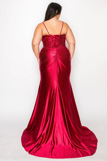 Vestido de satén con cuentas de talla grande de Poly USA W1164