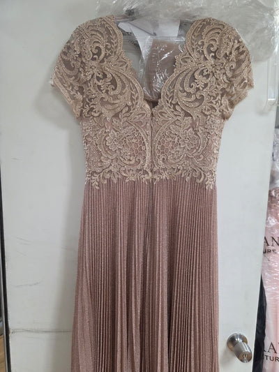 Clearance Blush Size M Short Sleeve Mother Of The Bride Gown By Lenovia 8139