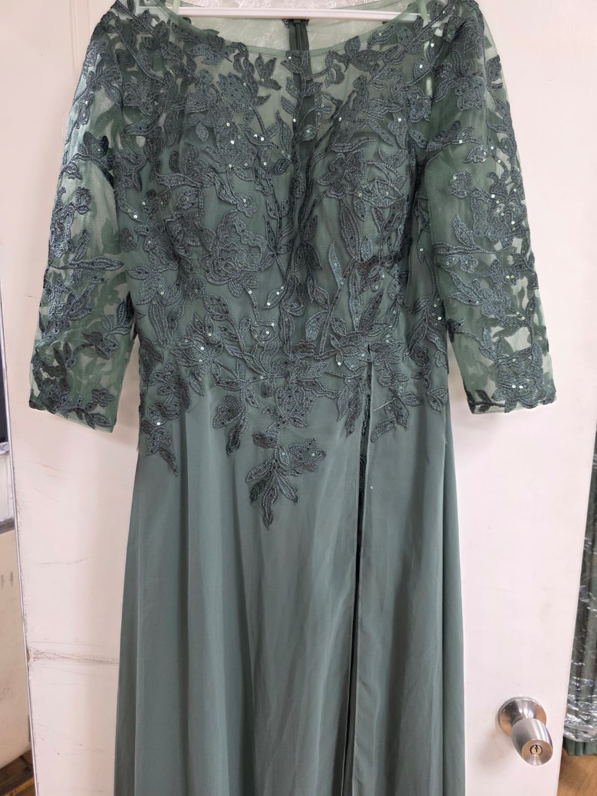 Clearance Eucalyptus Size L A-Line Long Mother of the Bride Formal Dress By Eva USA 5258