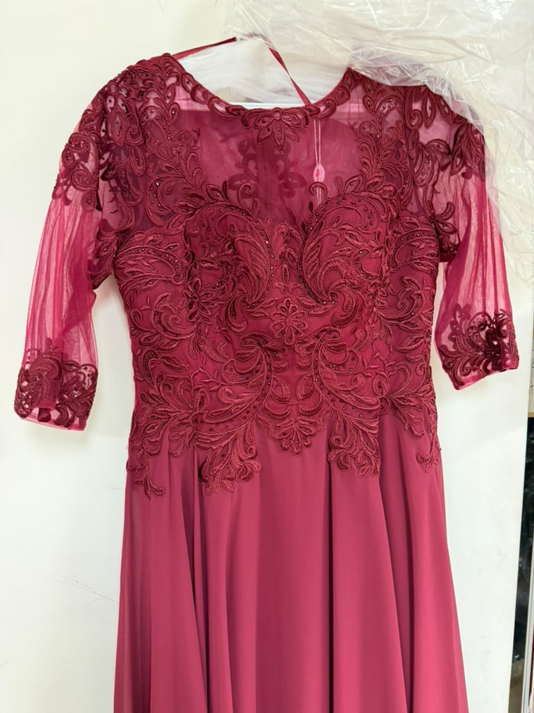 Clearance Burgundy Size S Tea Length A Line mother of the bride Dress By Eva USA 5312