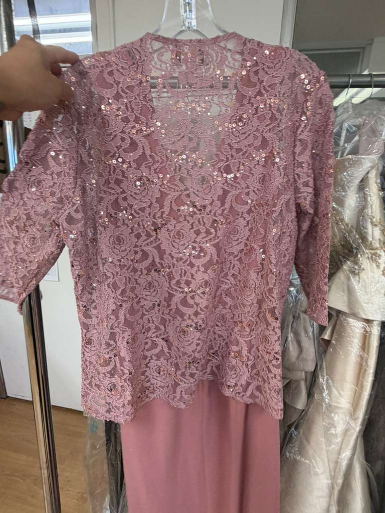 Clearance Mauve Size M V-Neck A-Line Mother of the Bride & Groom Formal Gown by Lenovia 5293