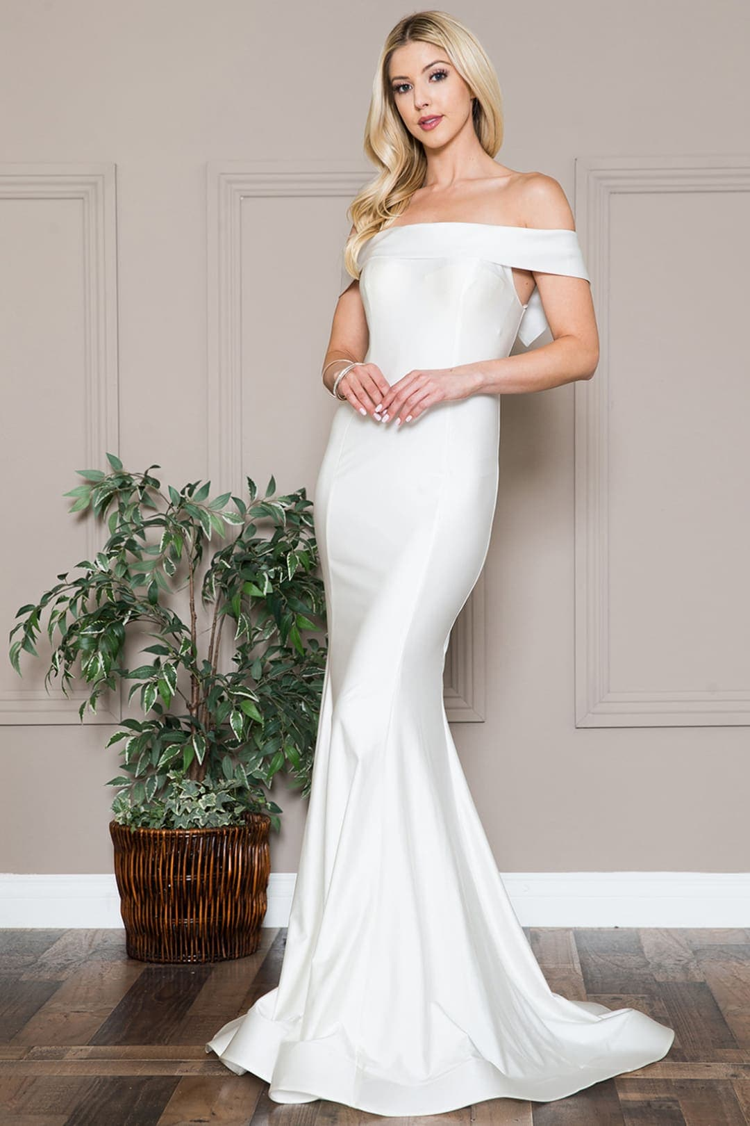 bridal bodycon dress Leely Women Ivory Satin Bodycon Short Wedding Dress with Slit High Neck Bridal Shower Dress with Sleeves