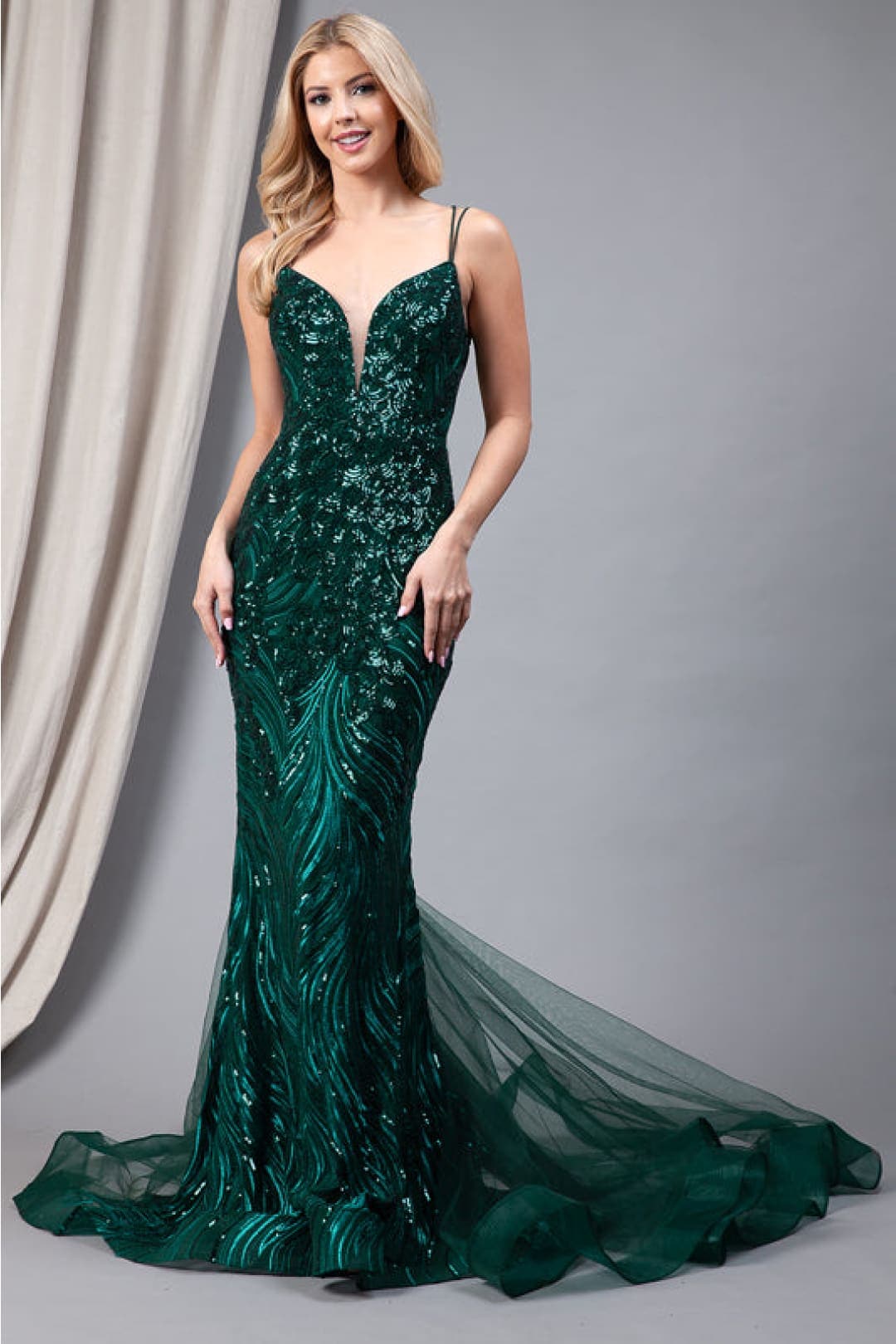 Green sequin best sale mermaid dress