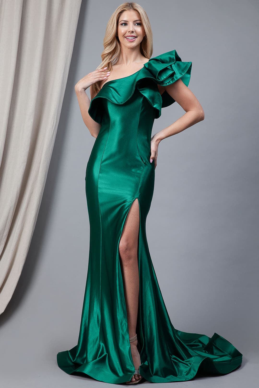 Elegant One Shoulder Satin Green Dress With Train
