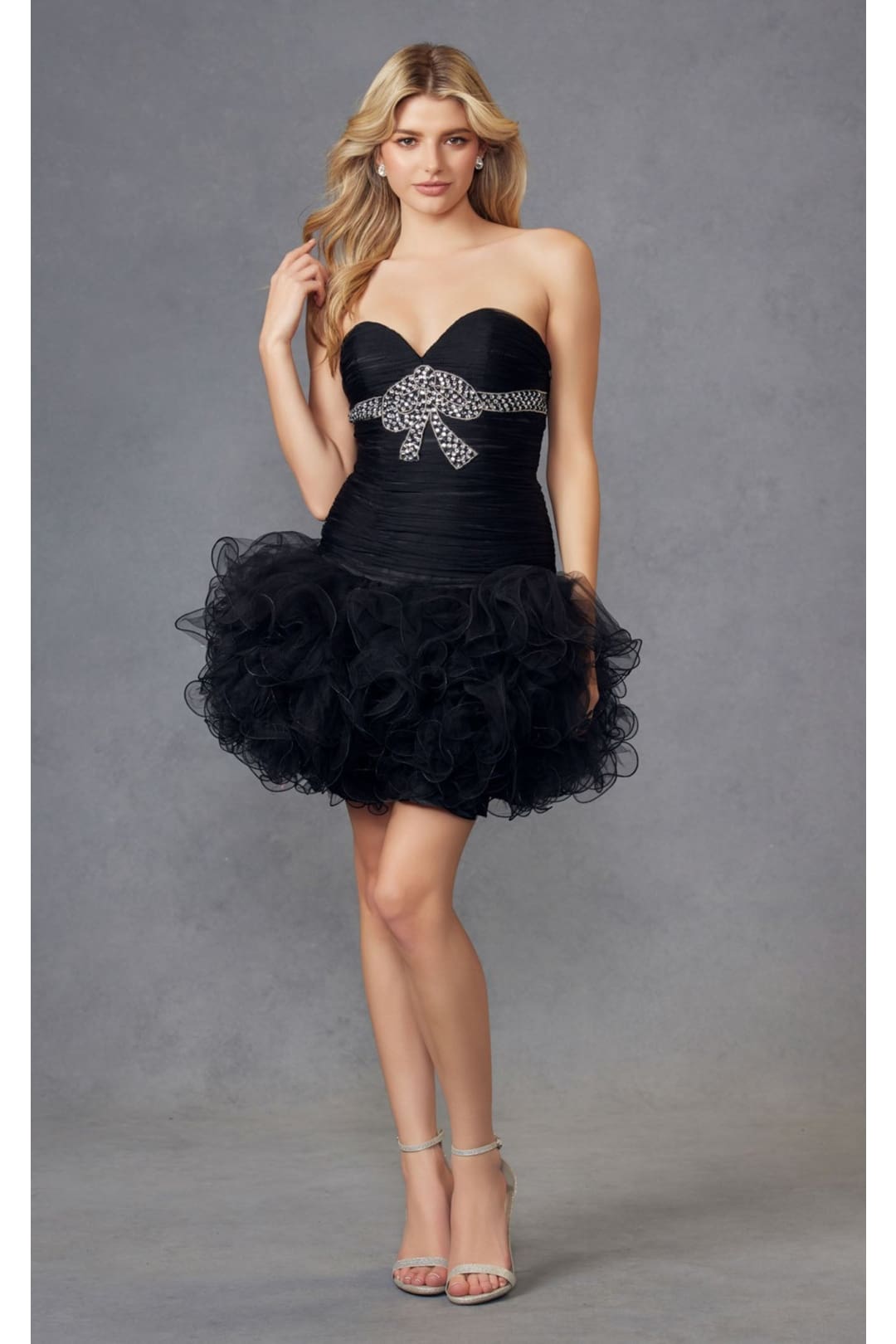 Vintage Dress Style Retro Outfit in Black By Juliet JT705