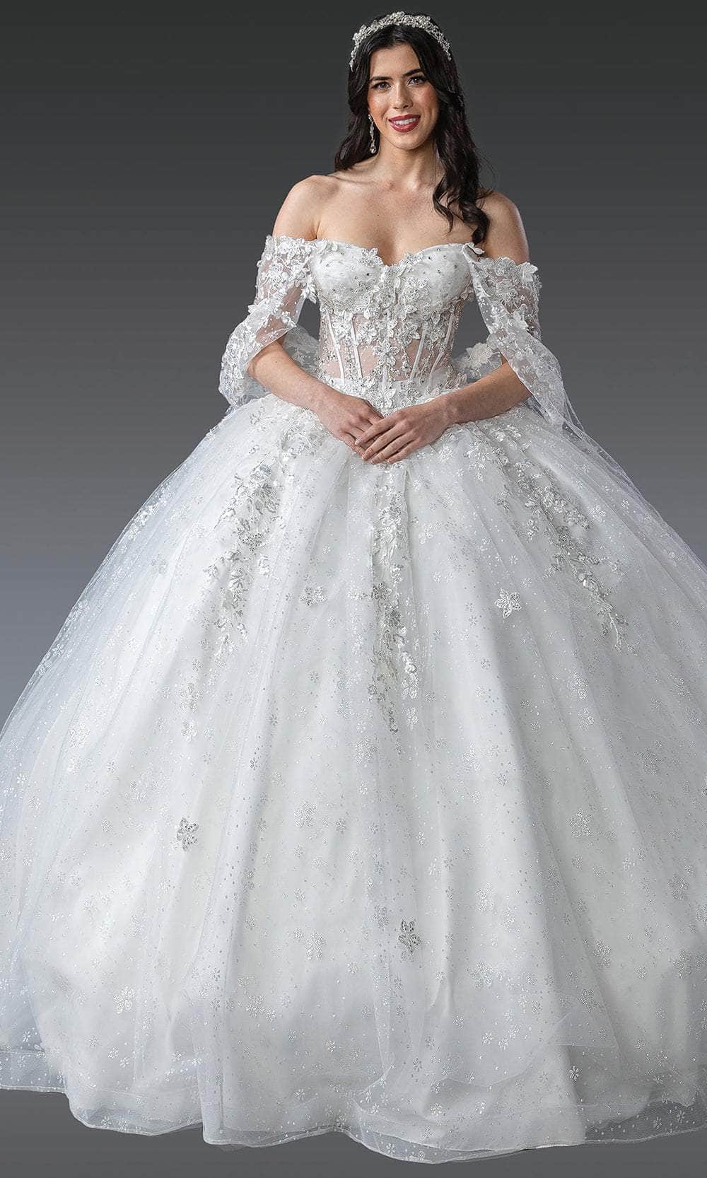 Dancing Queen 1970 – Sweetheart Sheer Cape Glitter Ballgown