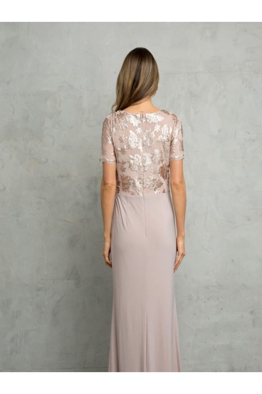 Vestido de madre de la novia plateado de manga corta Stella Couture 22062 - Nueva colección