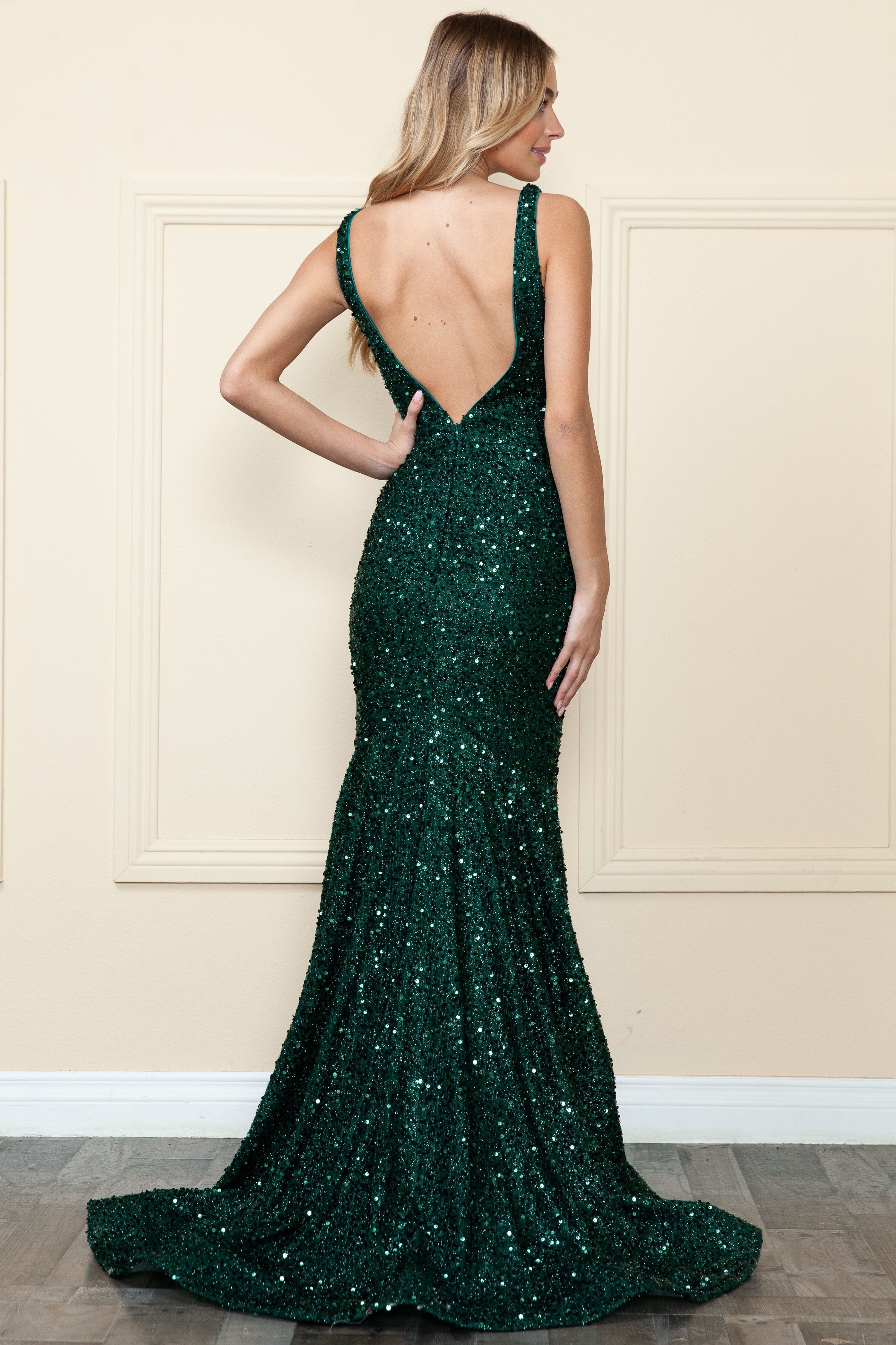 Vestido ajustado con lentejuelas y escote en V de Poly USA 9108