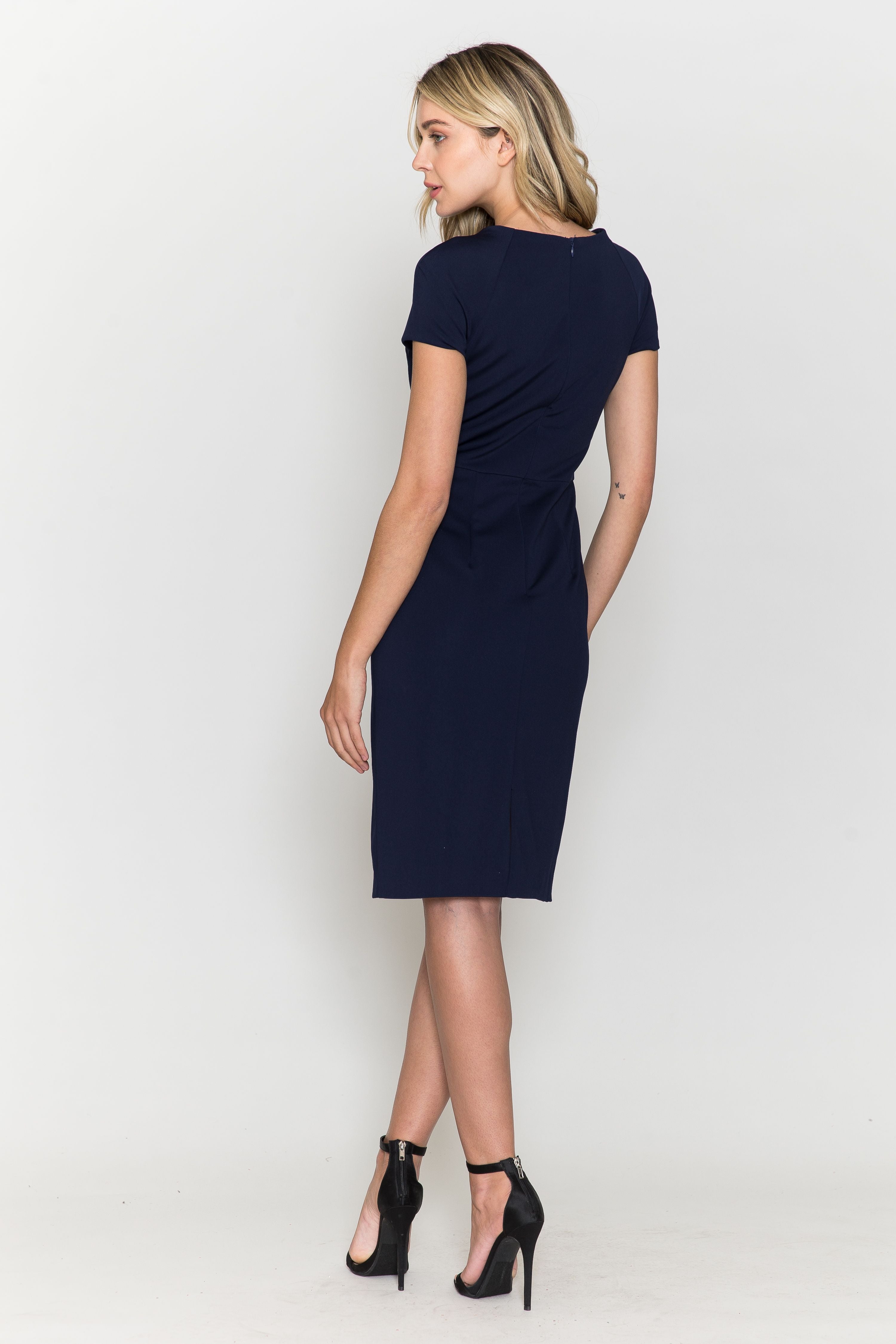 Vestido de cóctel ajustado de manga corta de Poly USA 8774