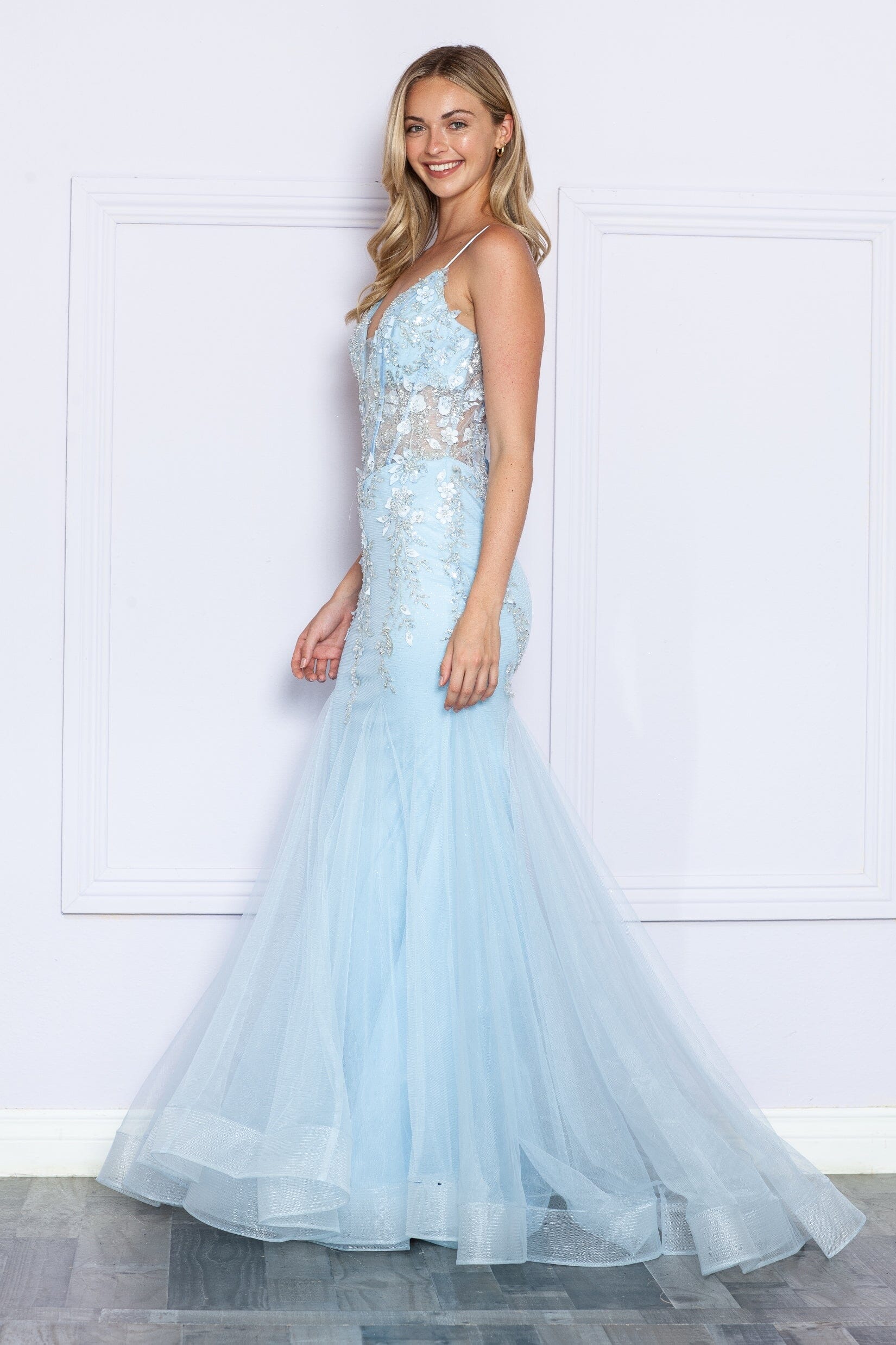 Vestido de sirena sin mangas con apliques florales de Poly USA 9374
