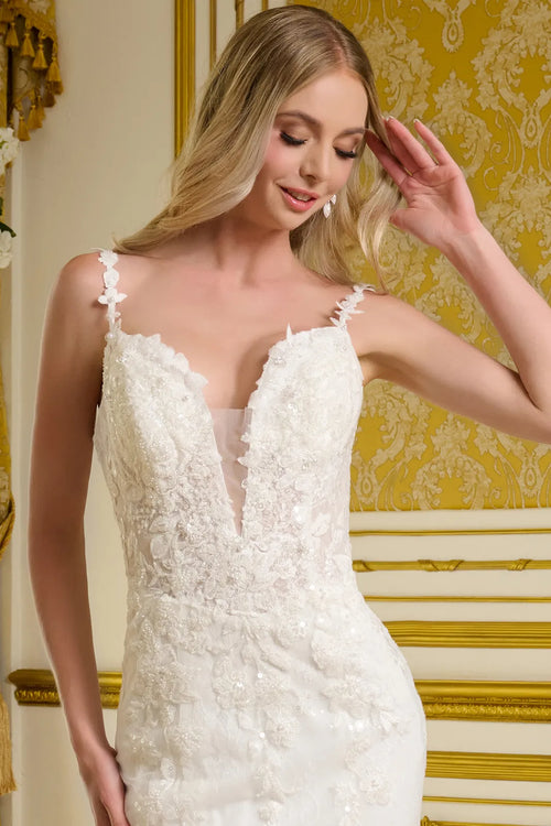 Fitted Sleeveless Bridal Gown by Elizabeth KGL3658
