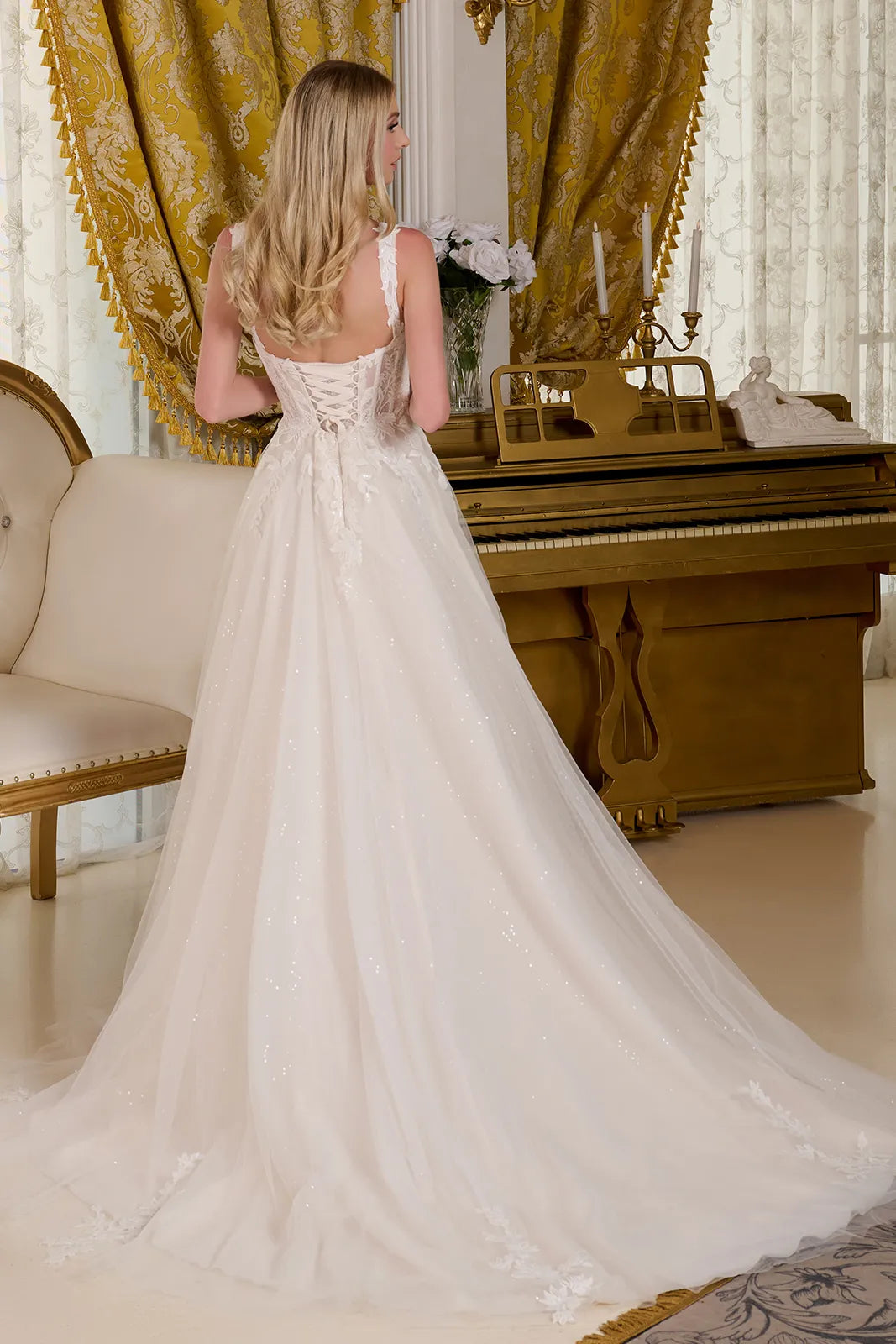 Sleeveless Bridal Gown GLS Gloria by Elizabeth KGL3662