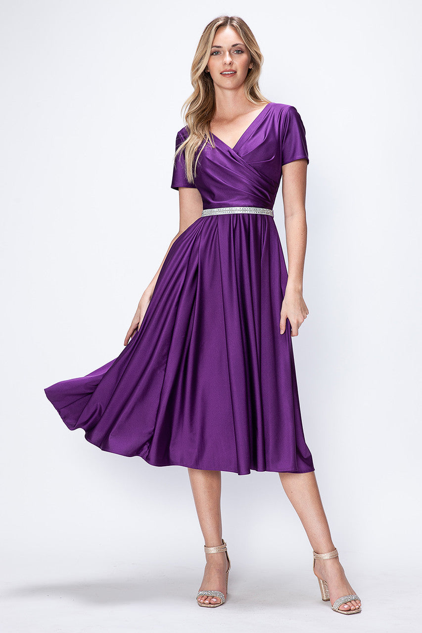 Vestido de cóctel midi Lenovia 5274 con escote en V, manga corta y cintura de diamantes de imitación. Ideal para bodas y eventos formales.
