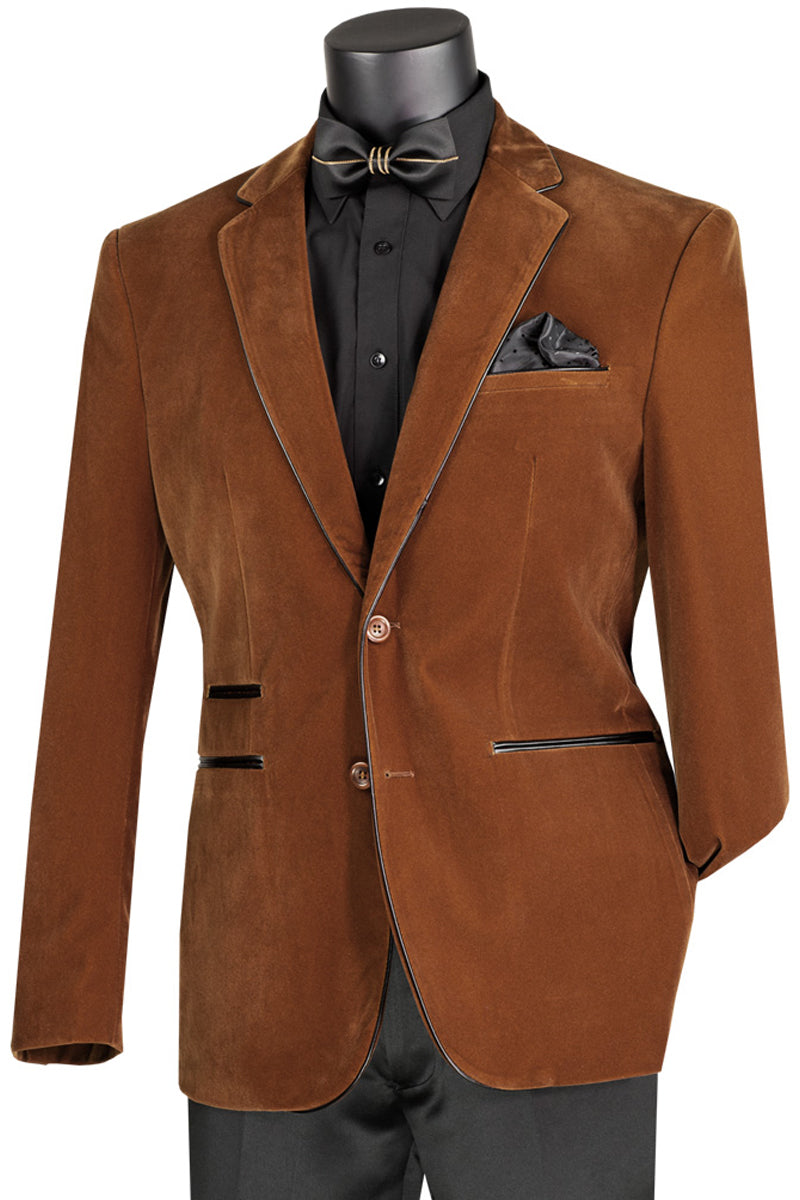 Blazer de terciopelo de dos botones para hombre en marrón con ribete de cuero negro.
