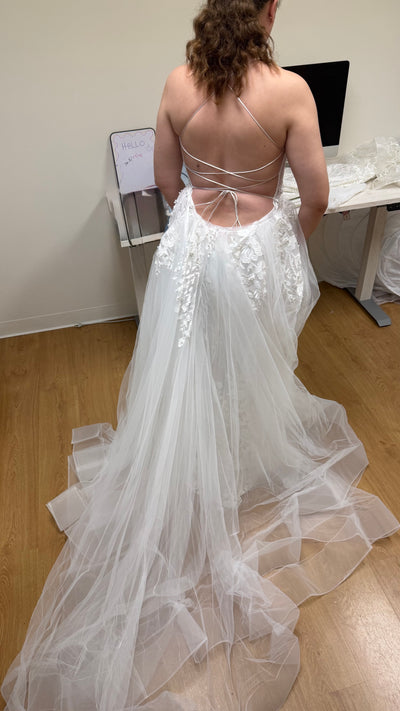 Vestidos de novia de corte tubo | Vestido de novia color marfil de RQ7823