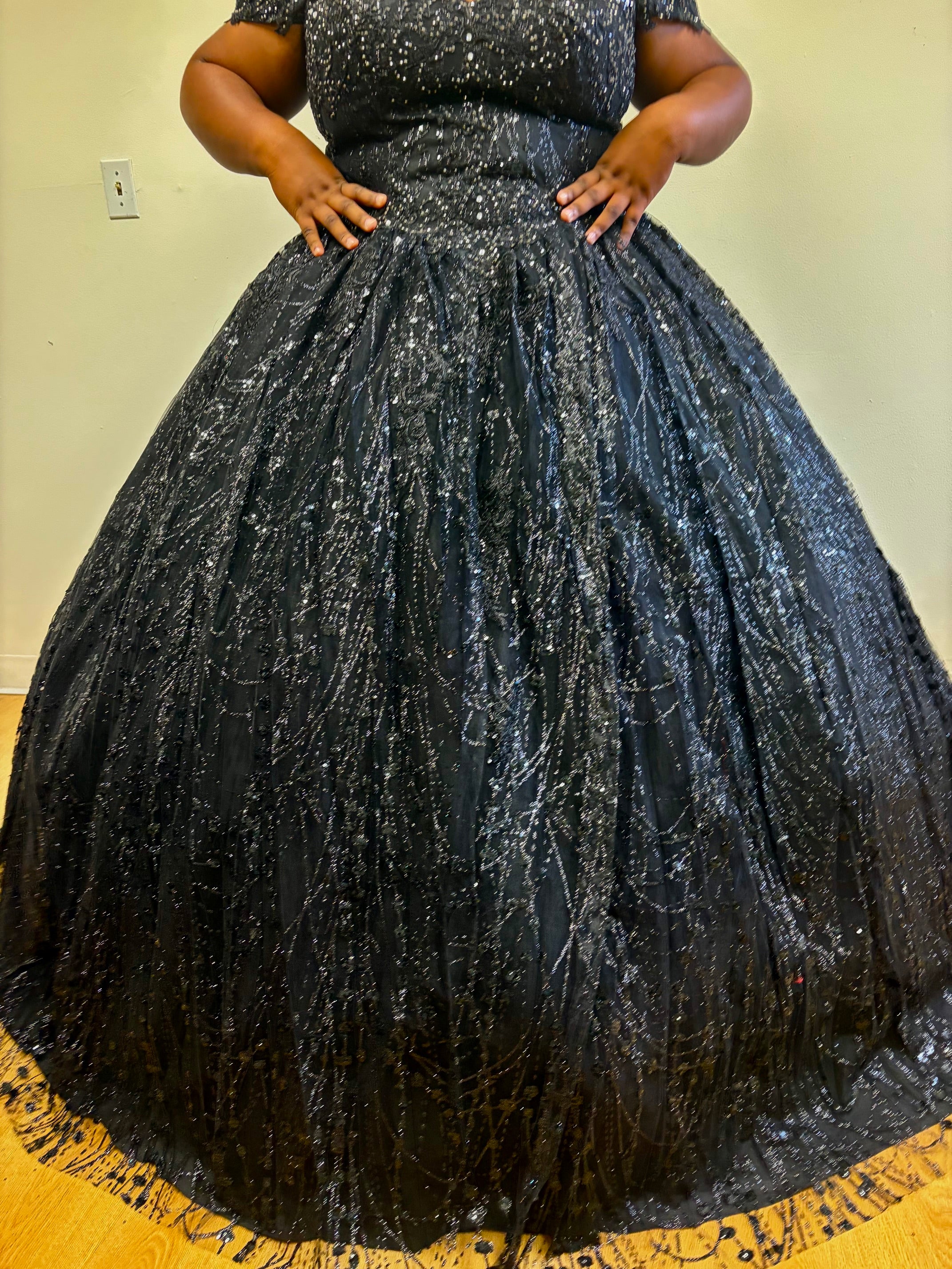 Vestido formal de quinceañera con espalda adornada con corsé Layla K LK153