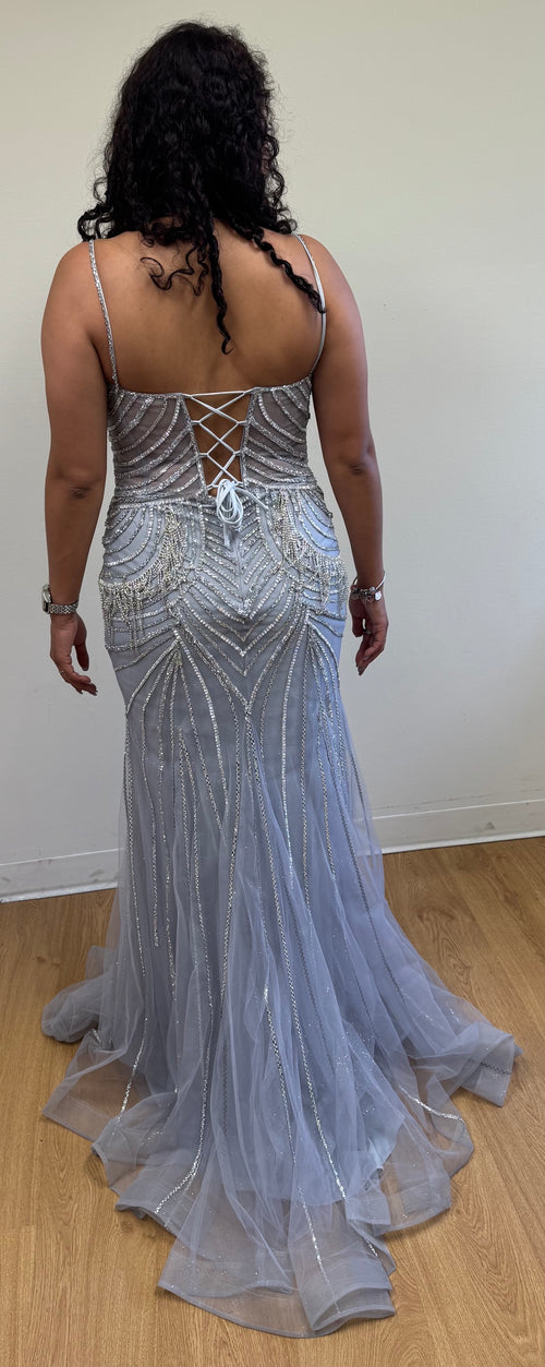 Vestido de fiesta con escote redondo y corte sirena de Royal Queen RQ8167