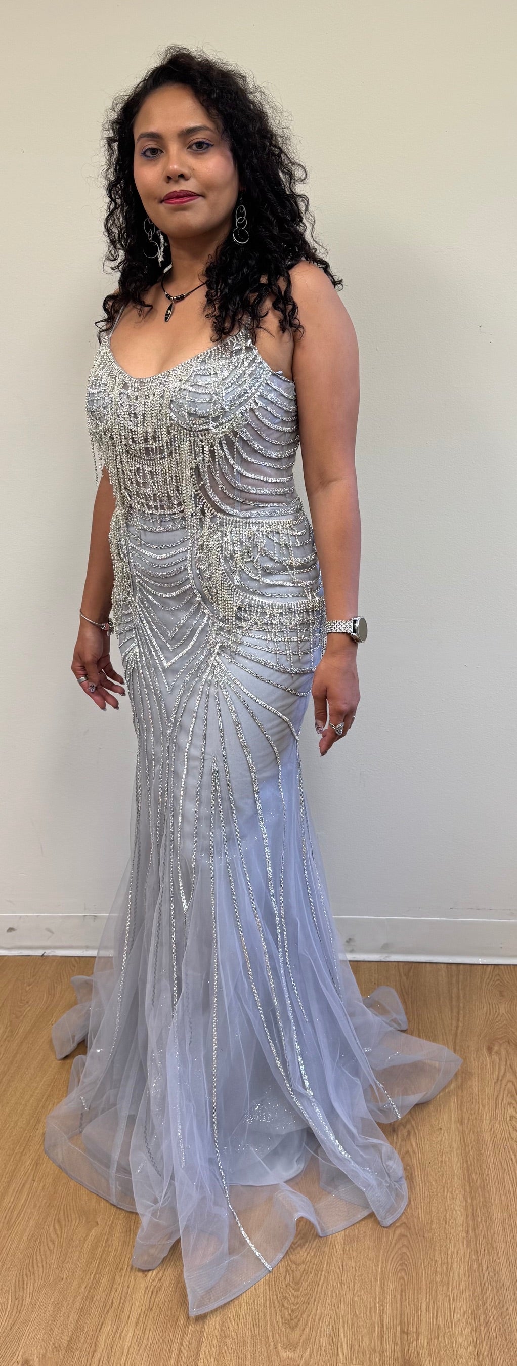 Vestido de fiesta con escote redondo y corte sirena de Royal Queen RQ8167