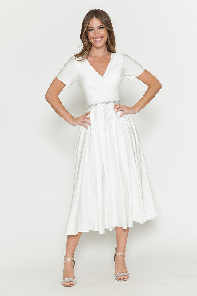 Vestido de cóctel midi Lenovia 5274 con escote en V, manga corta y cintura de diamantes de imitación. Ideal para bodas y eventos formales.