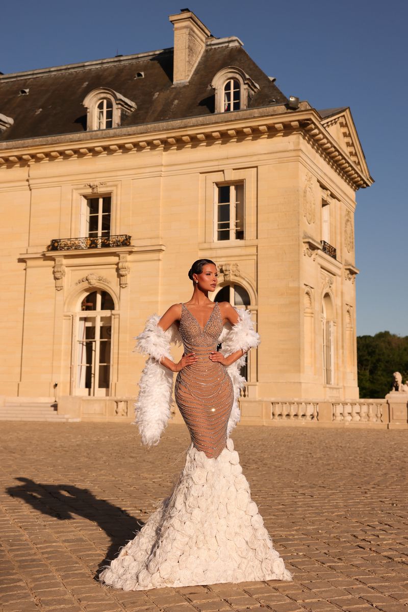 Chic and Holland Nude Dress