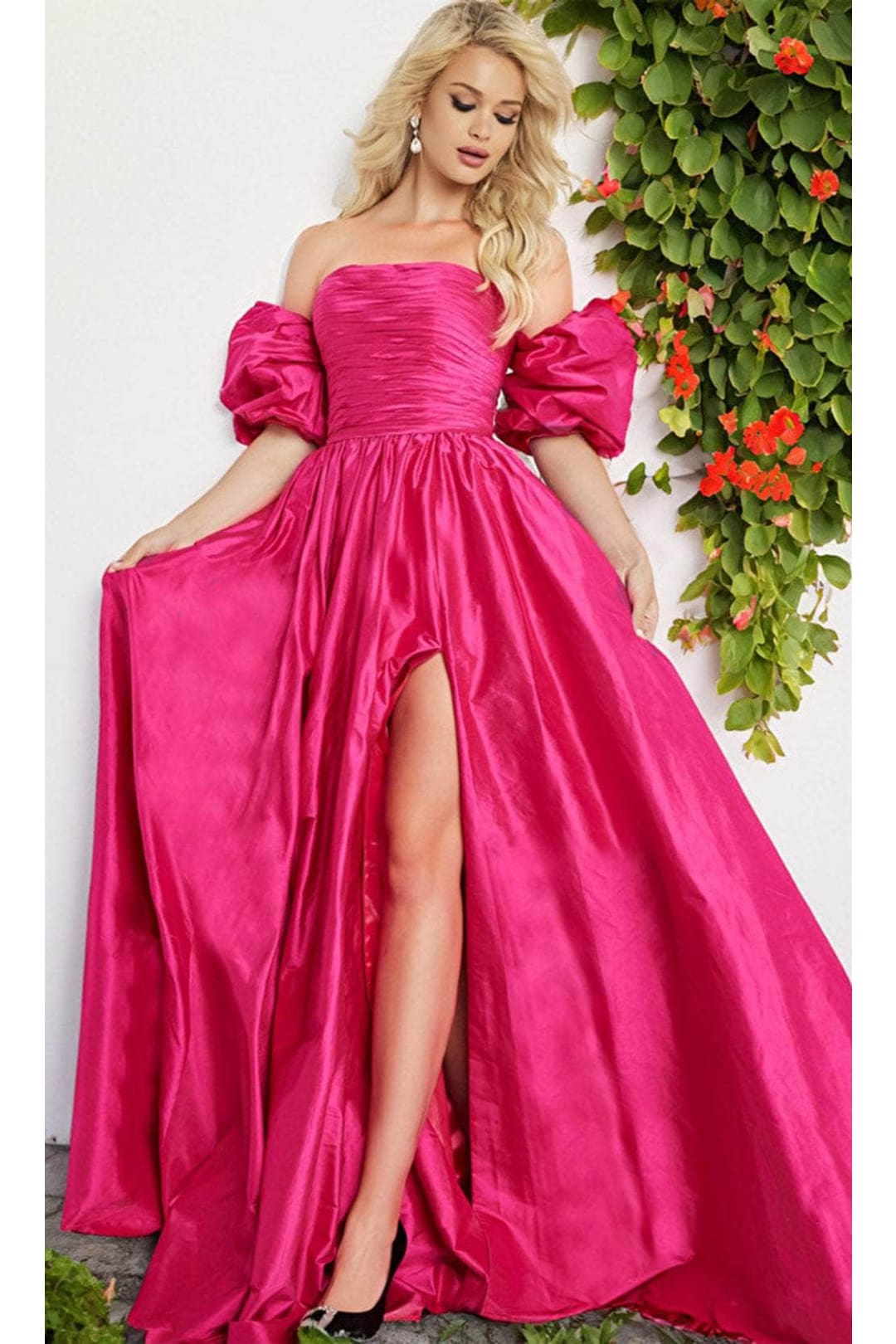 Jovani - 08157 Embellished Plunging Sweetheart Long Gown - Prom