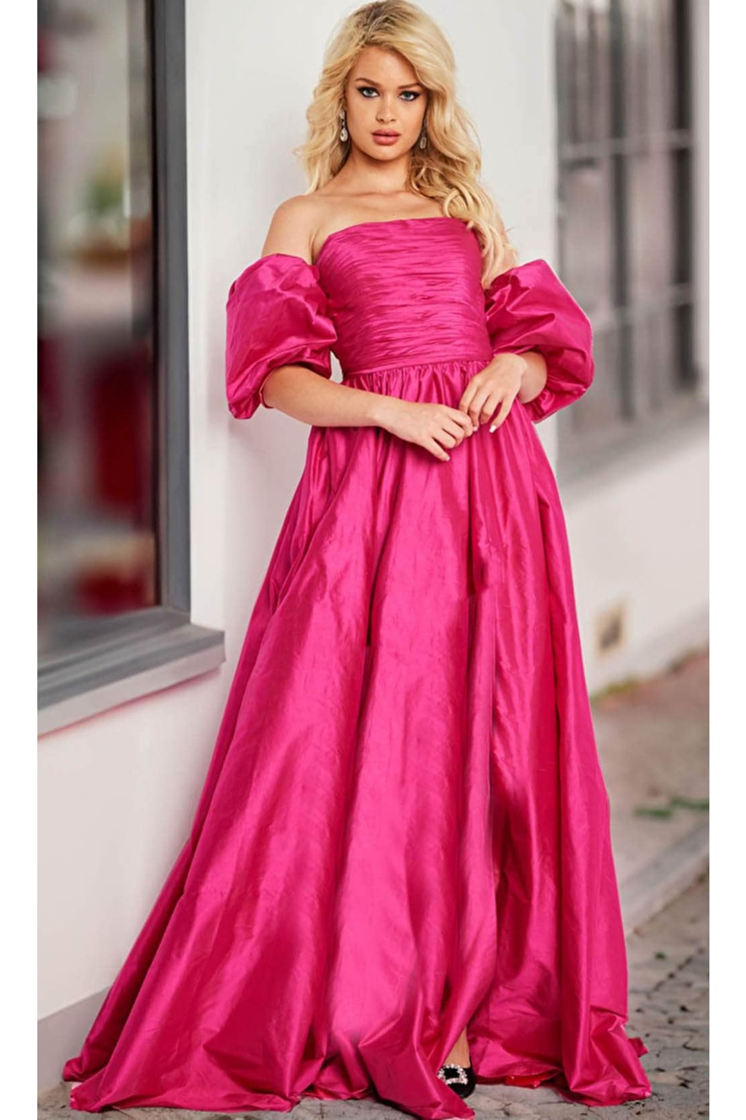 Jovani - 08157 Embellished Plunging Sweetheart Long Gown - Prom