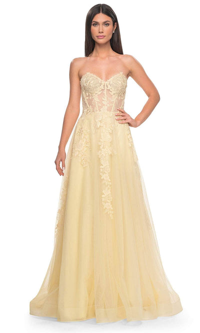La Femme 32082 Sweetheart Applique Prom Dress