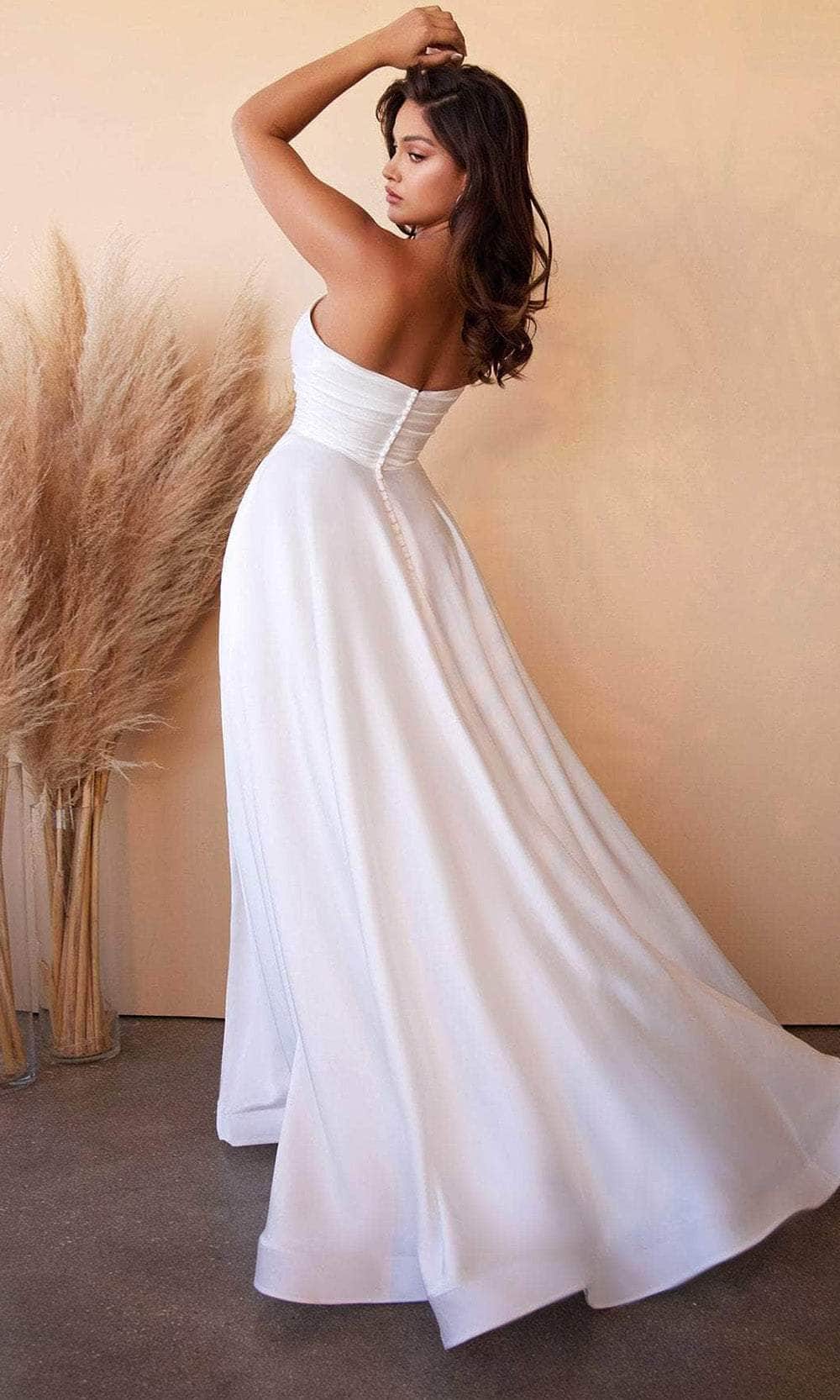 Ladivine CD0166W - Sweetheart Bodice Bridal Gown - Prom