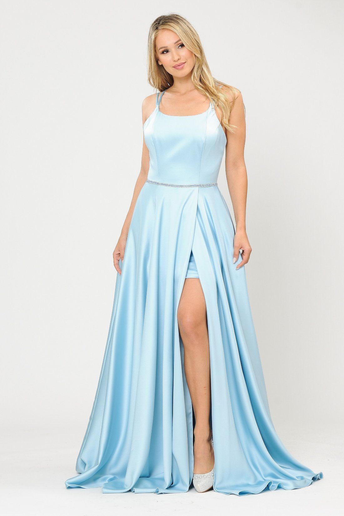 Vestido largo de satén con corte en A y espalda de corsé de Poly USA 8652