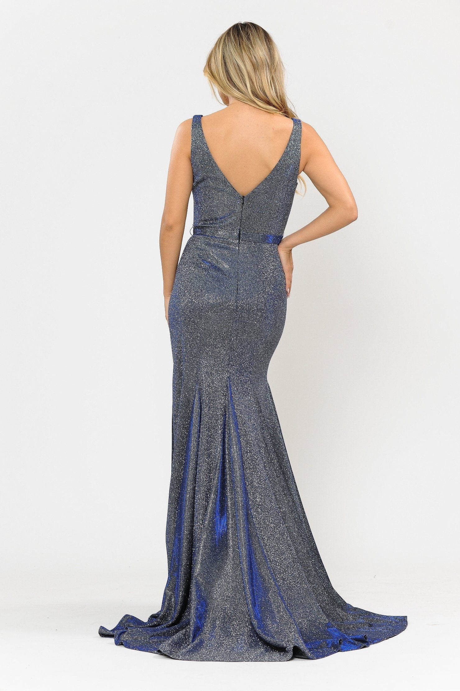 Vestido largo de sirena con brillo metálico de Poly USA 8704