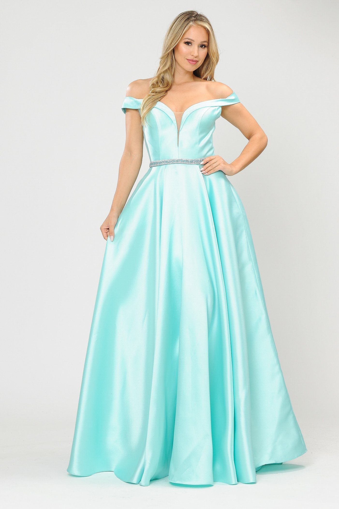 Vestido largo de mikado con hombros descubiertos de Poly USA 8686
