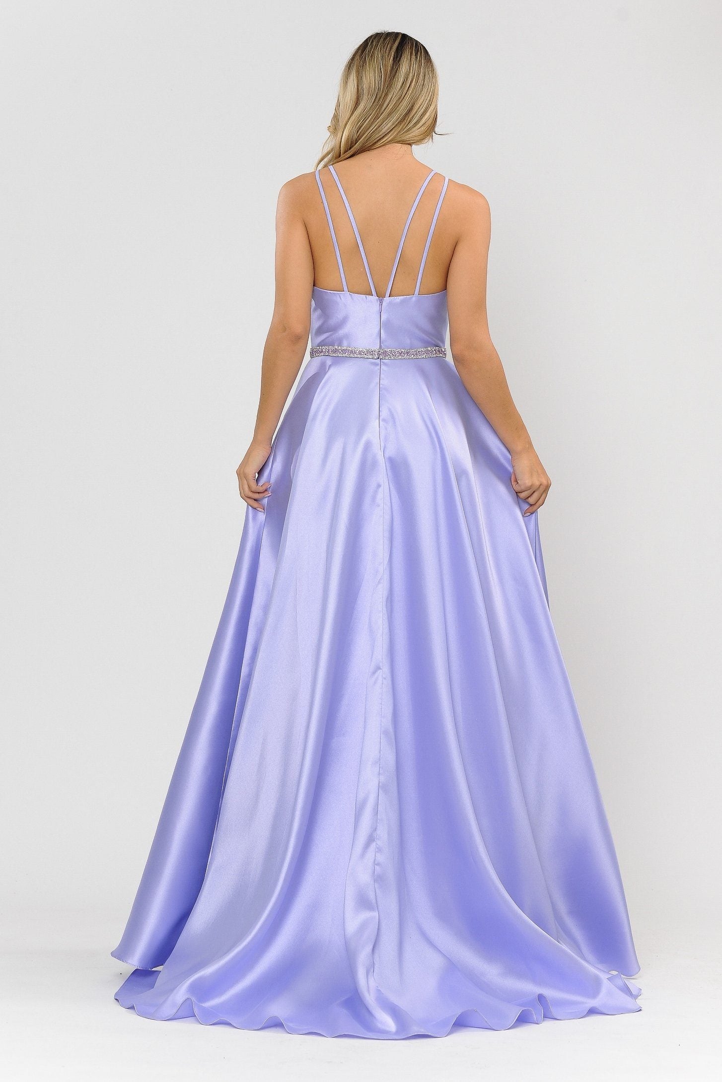 Vestido largo de mikado con escote en V y espalda de tiras de Poly USA 8690