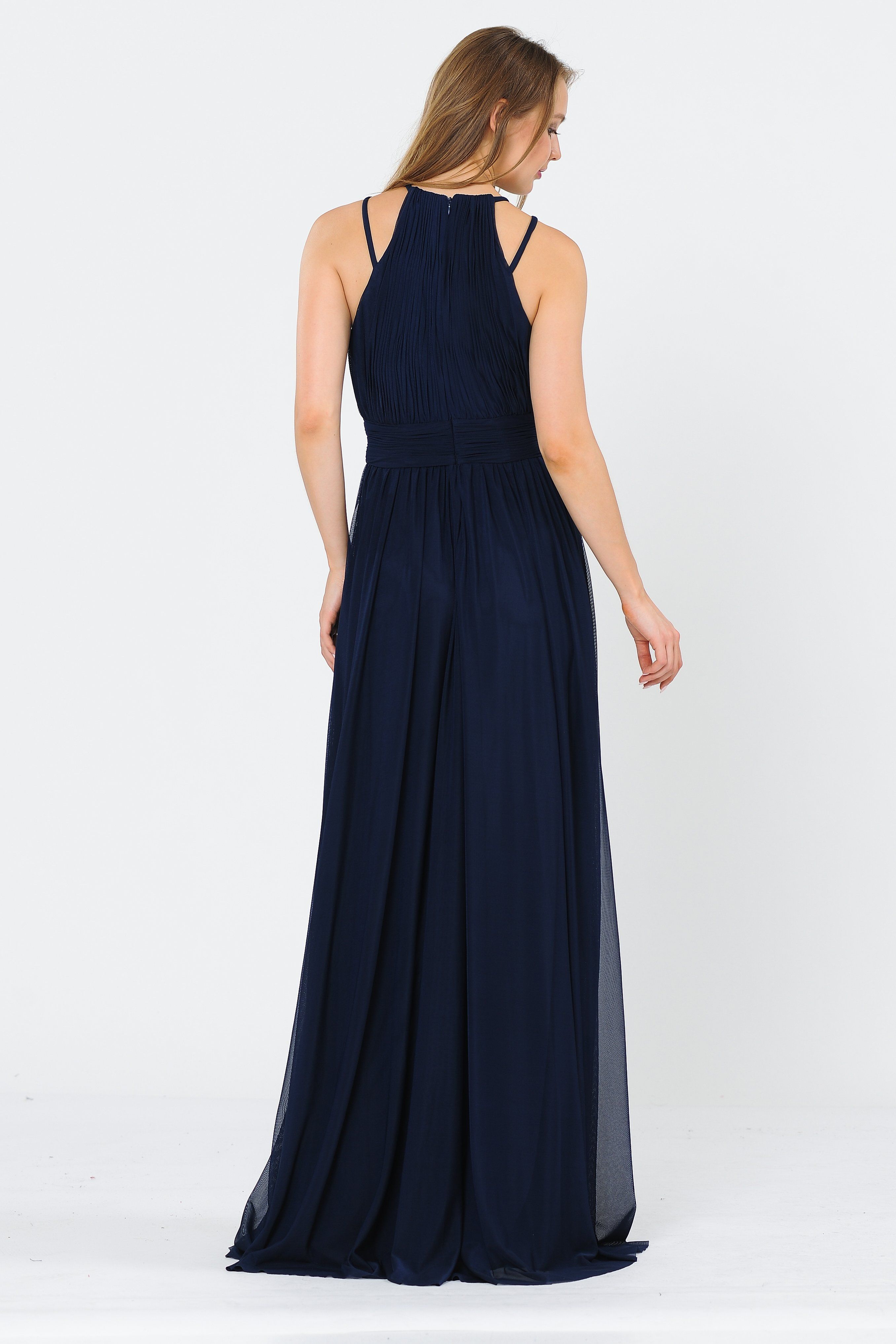 Vestido largo fruncido con cuello halter y corte A de Poly USA 8396
