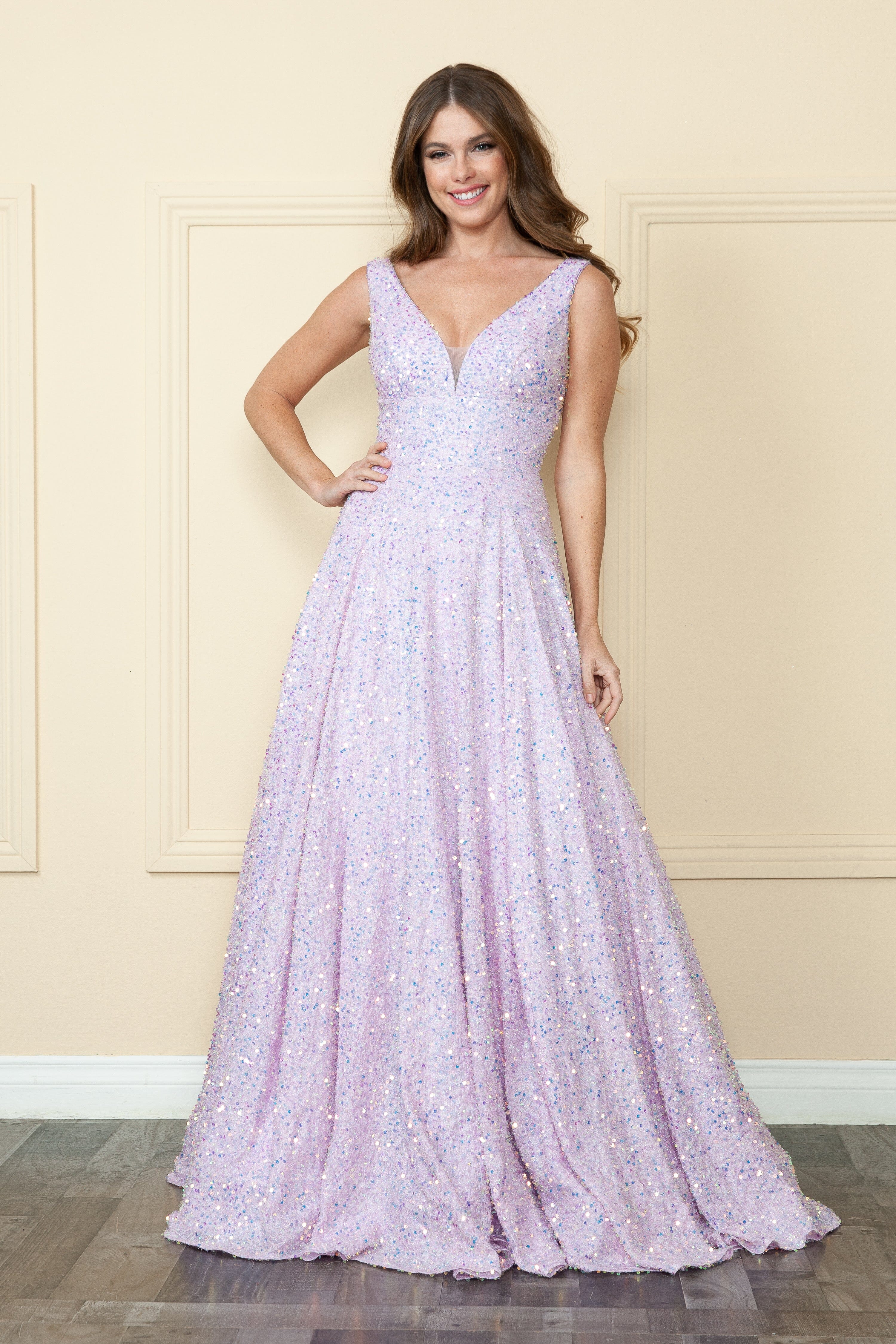 Vestido largo de lentejuelas con escote en V y corte A de Poly USA 9168