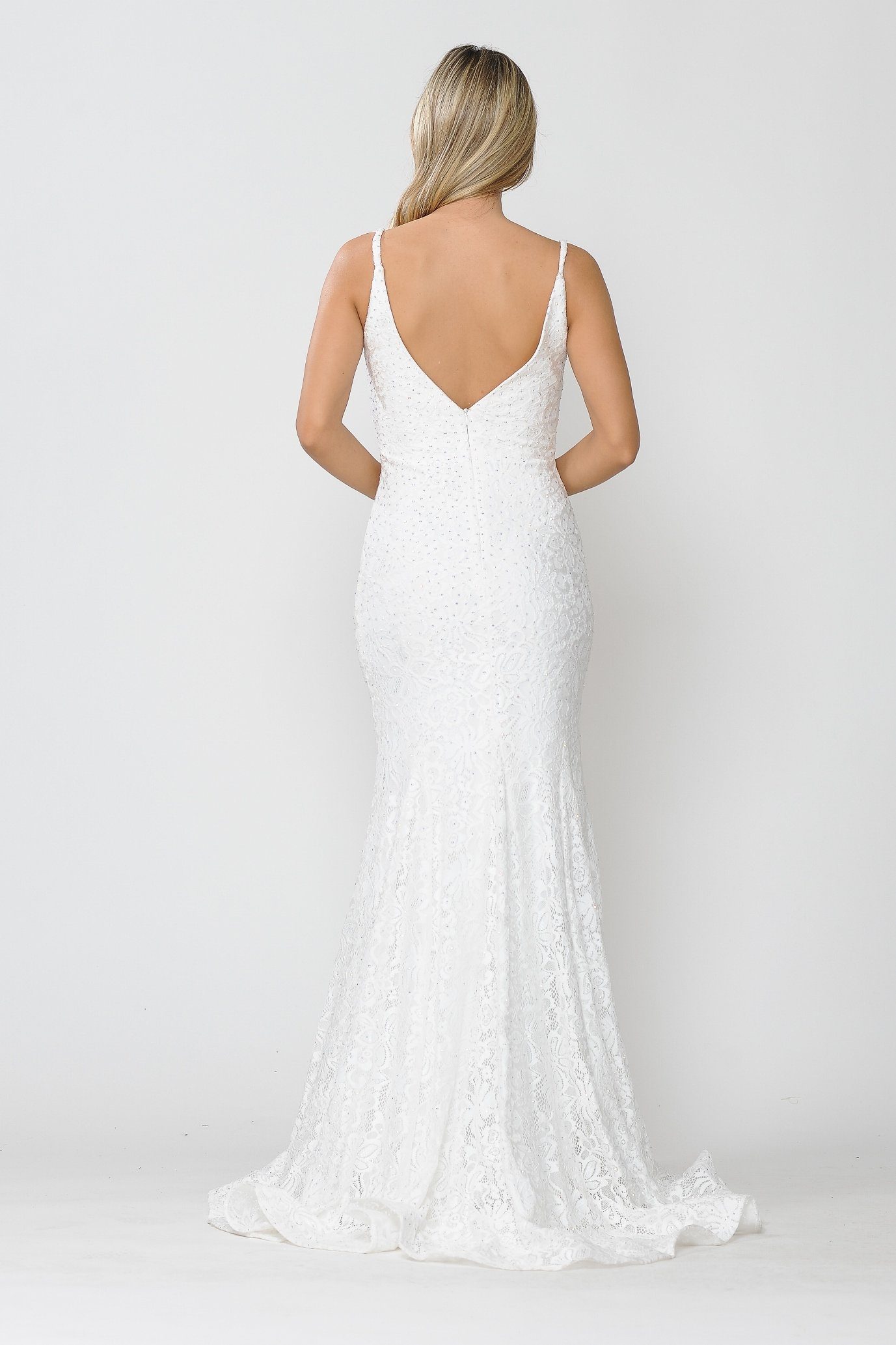 Vestido largo de sirena sin mangas con encaje y cuentas de Poly USA 8590