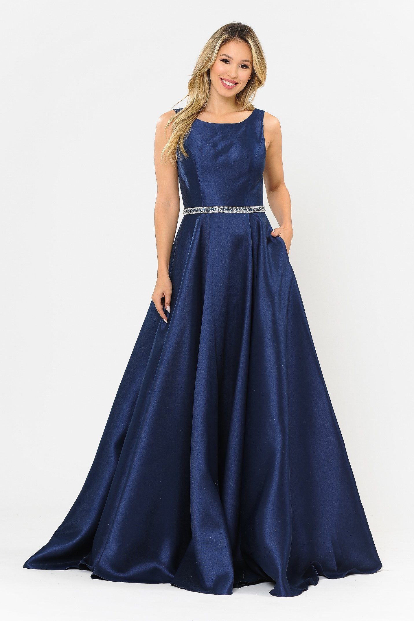 Vestido largo sin mangas de mikado de Poly USA 8678