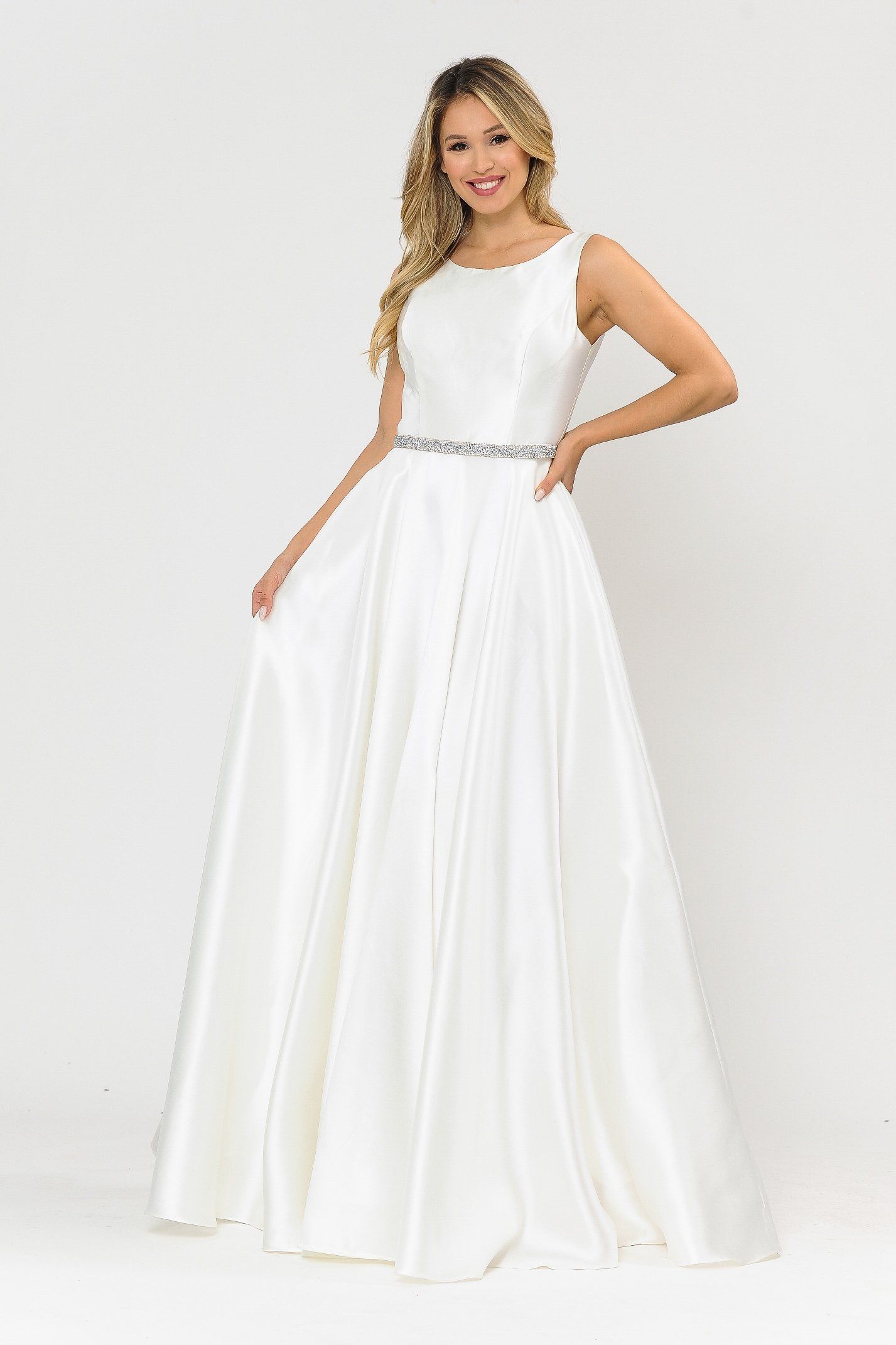 Vestido largo sin mangas de mikado de Poly USA 8678