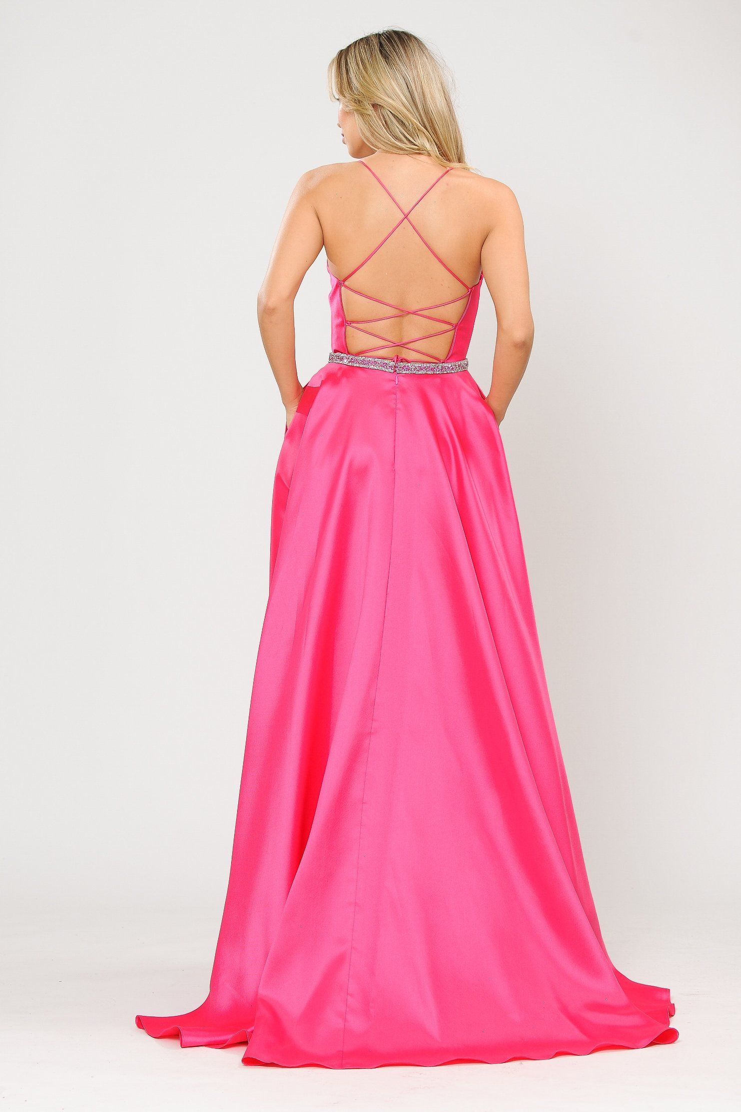 Vestido largo de escote cuadrado con espalda de corsé de Poly USA 8684