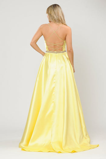 Vestido largo de escote cuadrado con espalda de corsé de Poly USA 8684