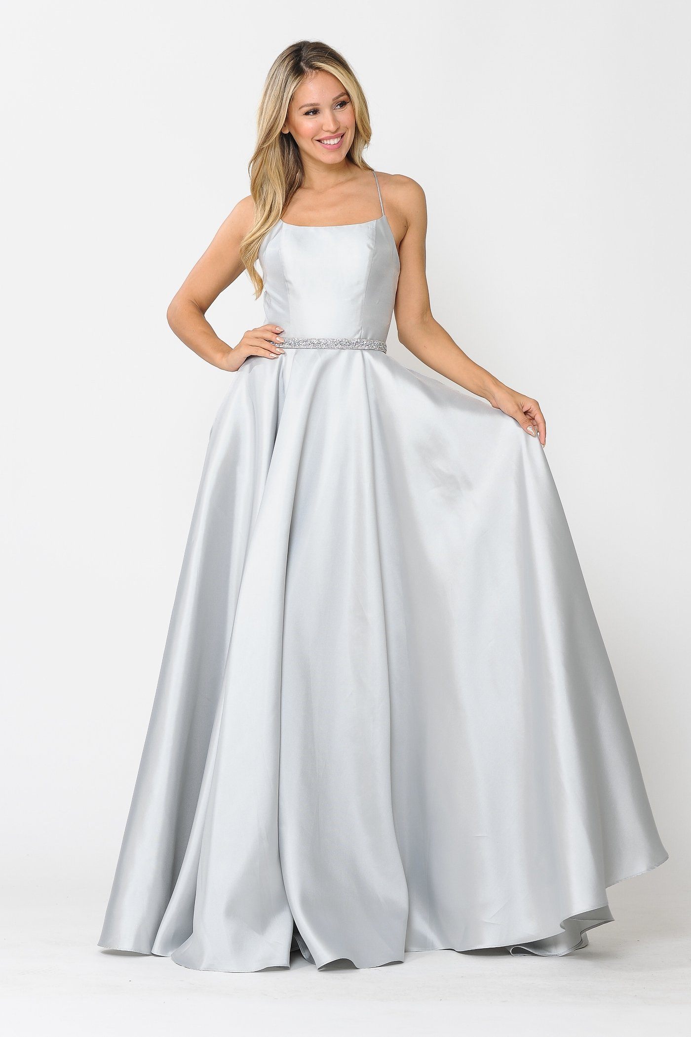 Vestido largo de escote cuadrado con espalda de corsé de Poly USA 8684