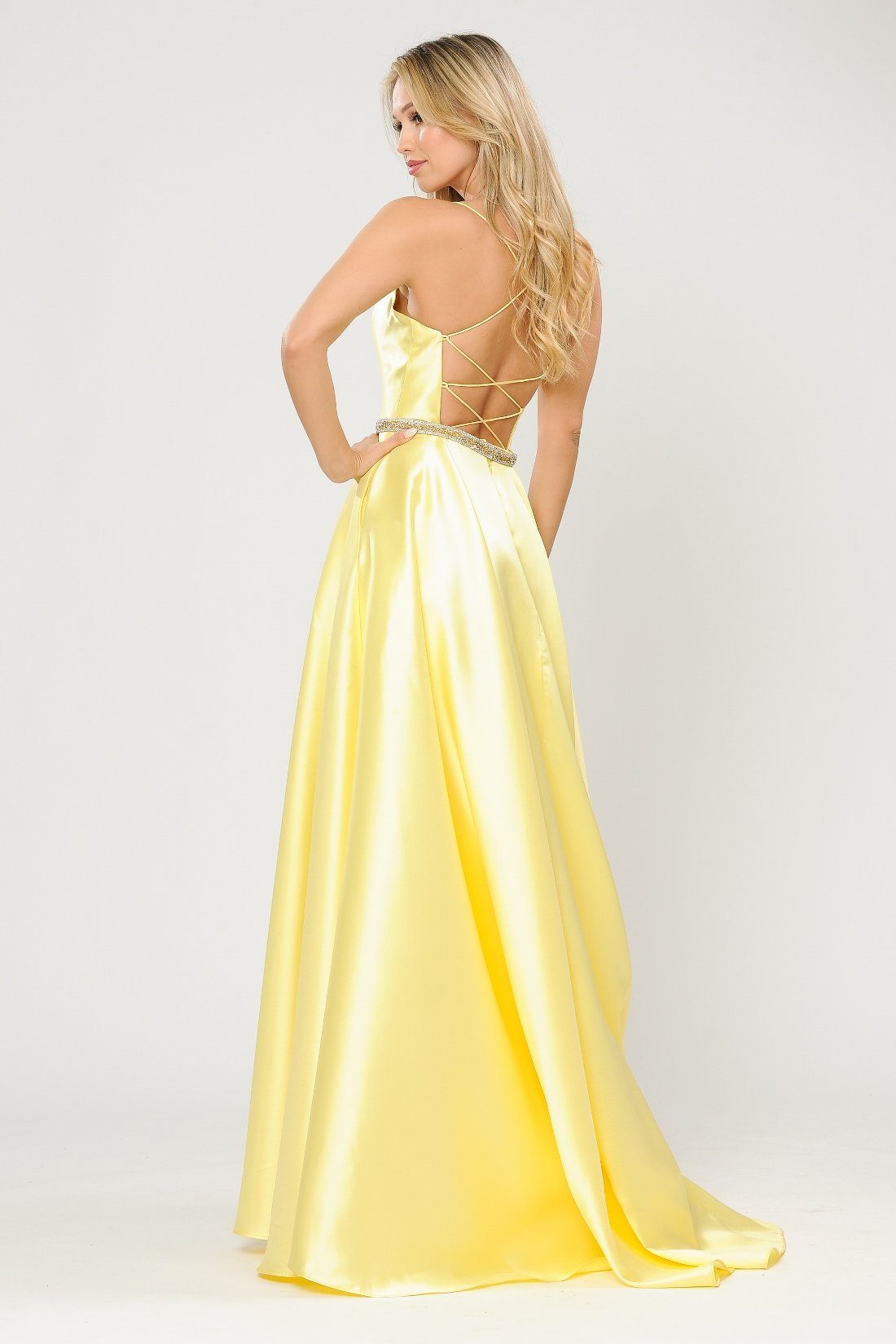 Vestido largo de escote cuadrado con espalda de corsé de Poly USA 8684