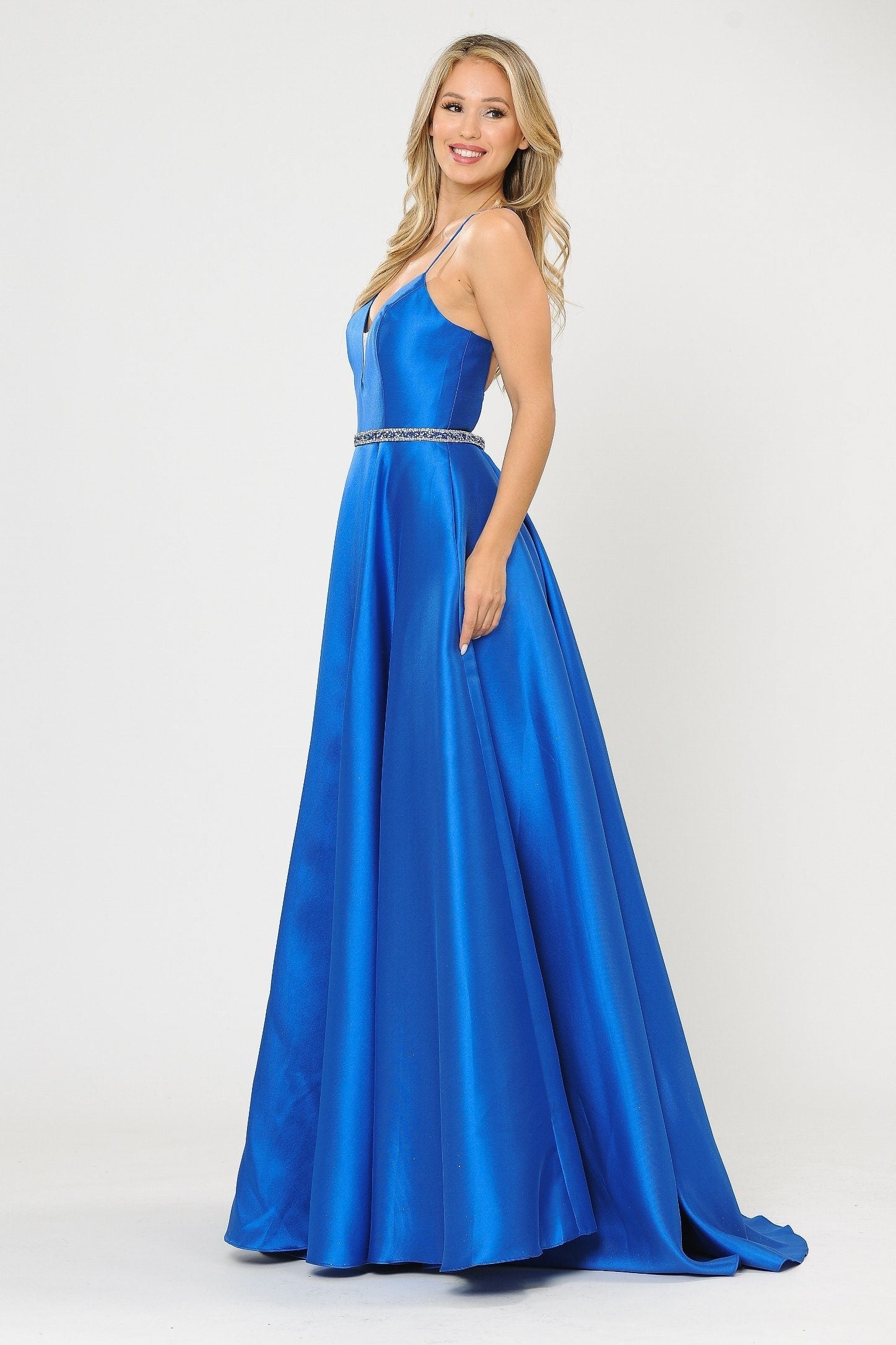 Vestido largo de mikado con escote corazón y espalda de corsé de Poly USA 8688