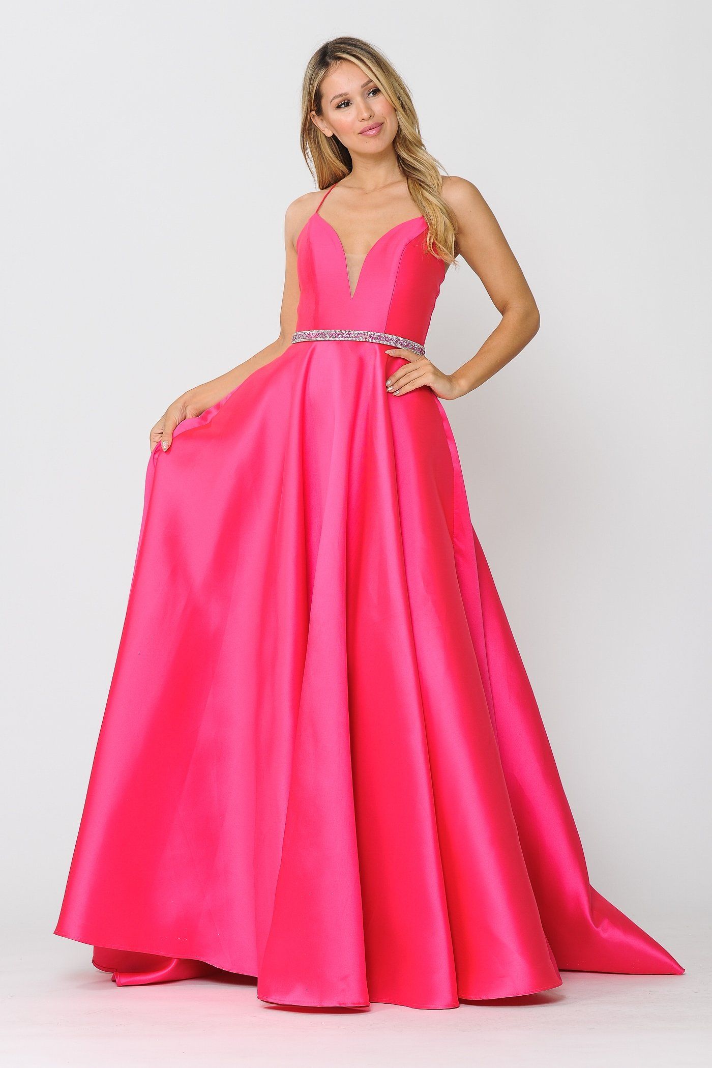 Vestido largo de mikado con escote corazón y espalda de corsé de Poly USA 8688