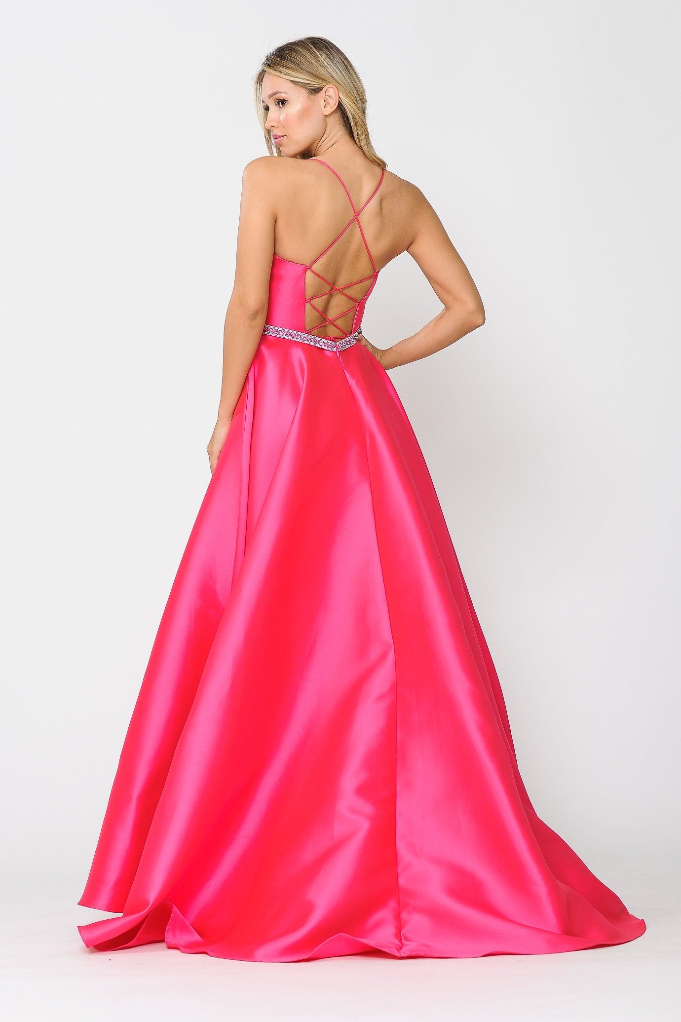 Vestido largo de mikado con escote corazón y espalda de corsé de Poly USA 8688